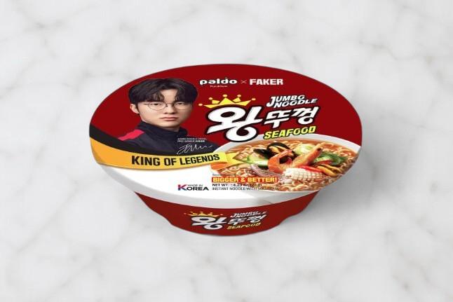 PD King Bowl Ramen Seafood Spicy 110g
